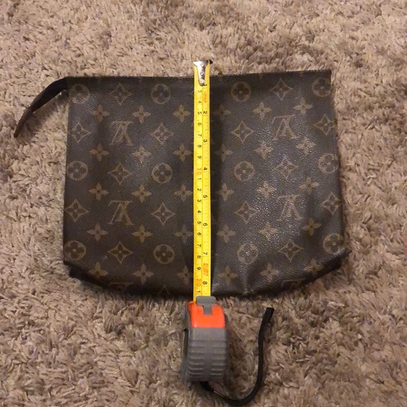Louis Vuitton Monogram Clutch - Picture 7 of 8